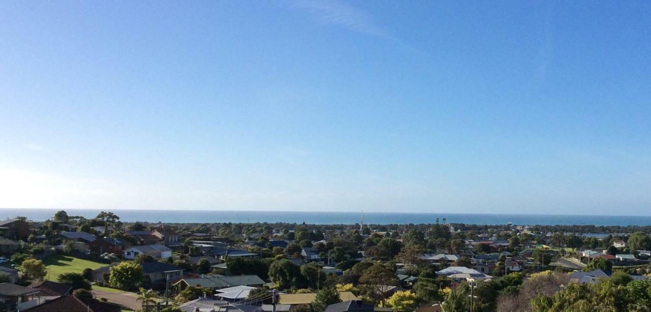 Вілла Lakes Entrance Views Екстер'єр фото